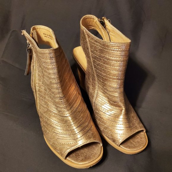 Gold/Copper Shooties (Paul Green $380.00 mocks) - Picture 1 of 11